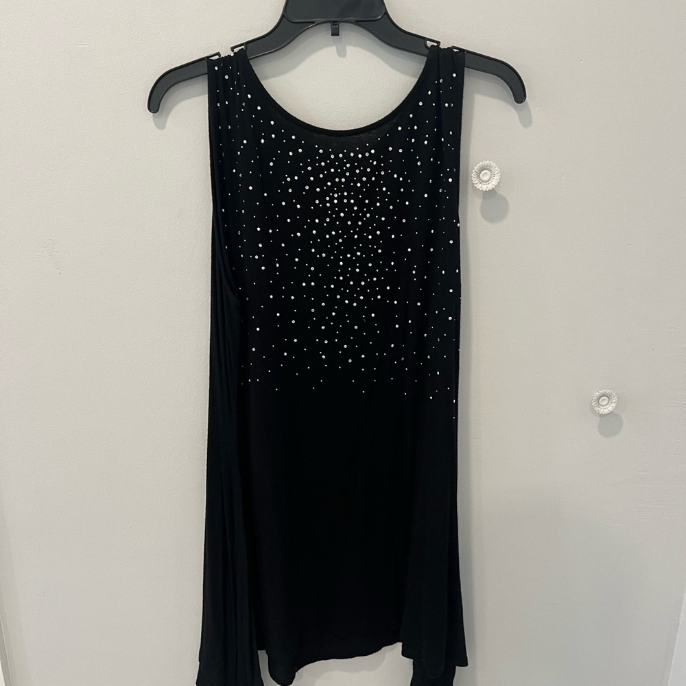 Belldini Black Sleeveless Scoop Neck Sheath Top